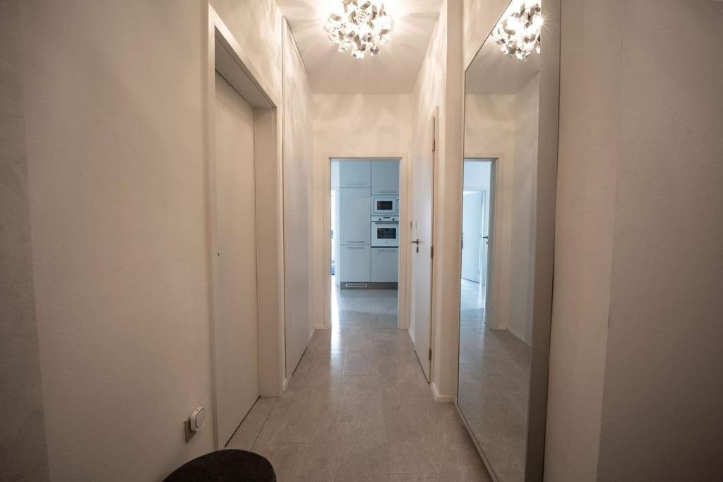 Ruhige Unterkunft Mit Einer Schoenen Aussicht Apartment Зноймо Екстериор снимка