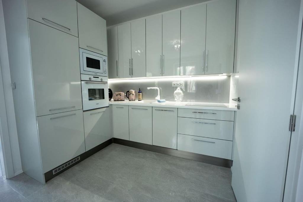 Ruhige Unterkunft Mit Einer Schoenen Aussicht Apartment Зноймо Екстериор снимка